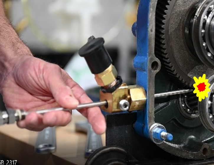 Pitot-tube-install-image-1.jpg Pitot-tube-install-image-1.jpg