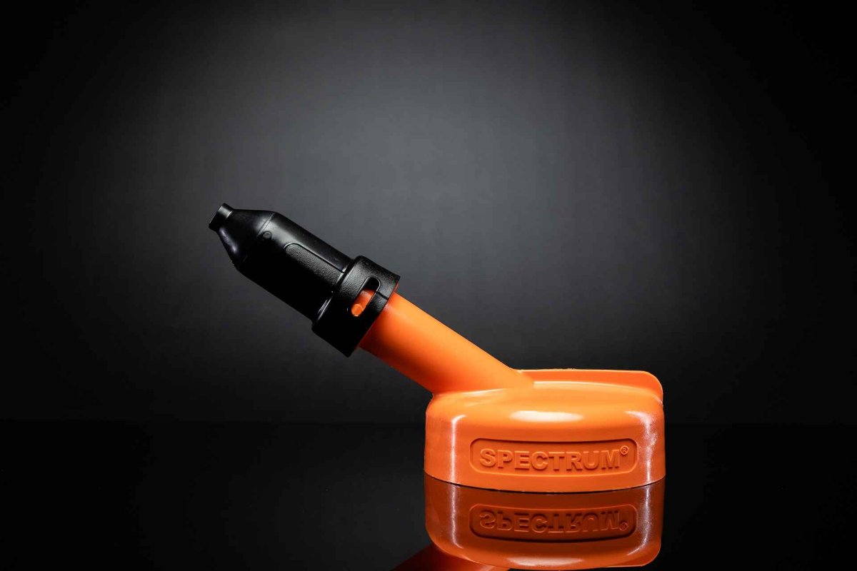 Spectrum Oil Containers 1/2" Nozzle Lid Trico Corporation