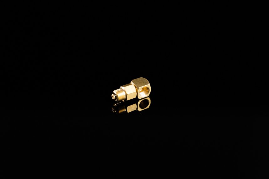 Central lubrication swivel fitting