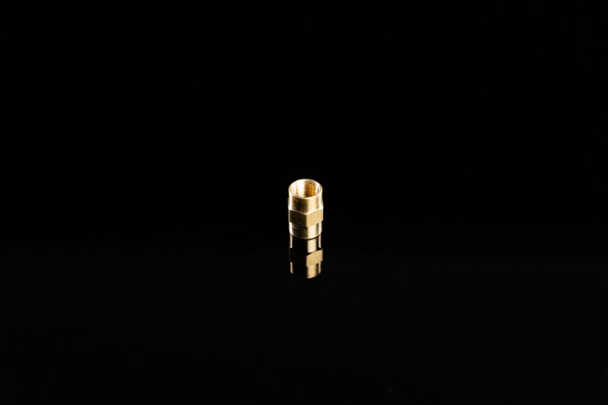 Female thread connector