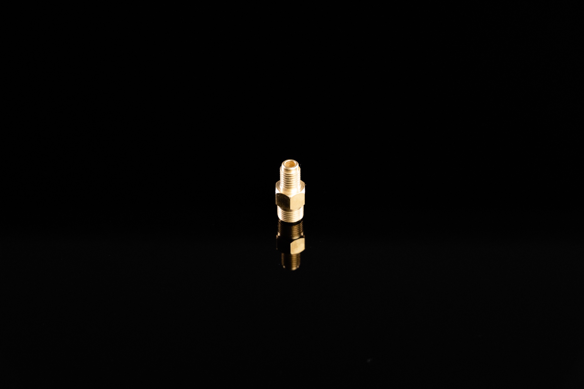 Central lubrication male thread connector