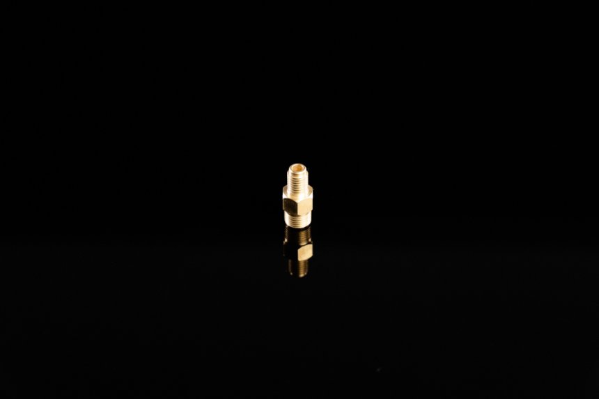 Central lubrication male thread connector